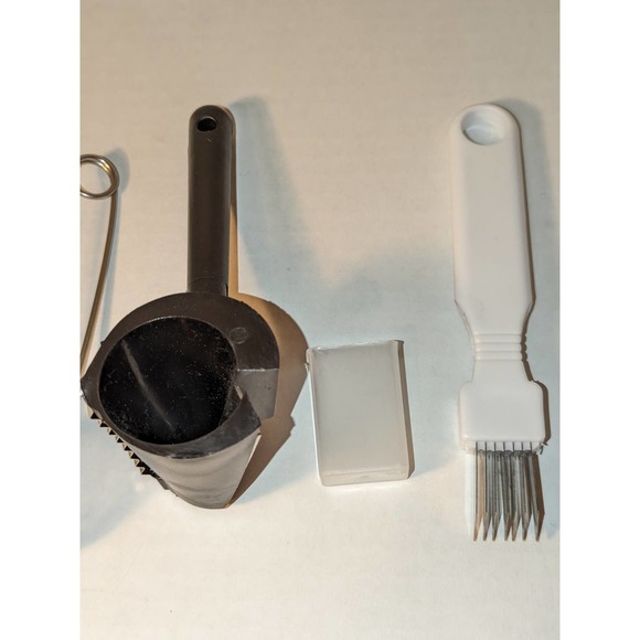 Lot Kitchen Tools Gadgets Frother Chopper Shredder Stainless Steel Like New - Picture 8 of 12